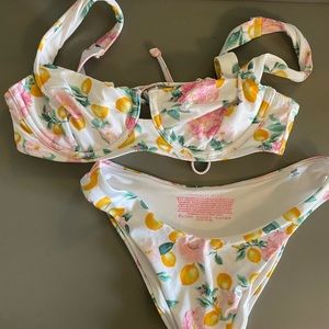 Victoria’s Secret unworn bikini set